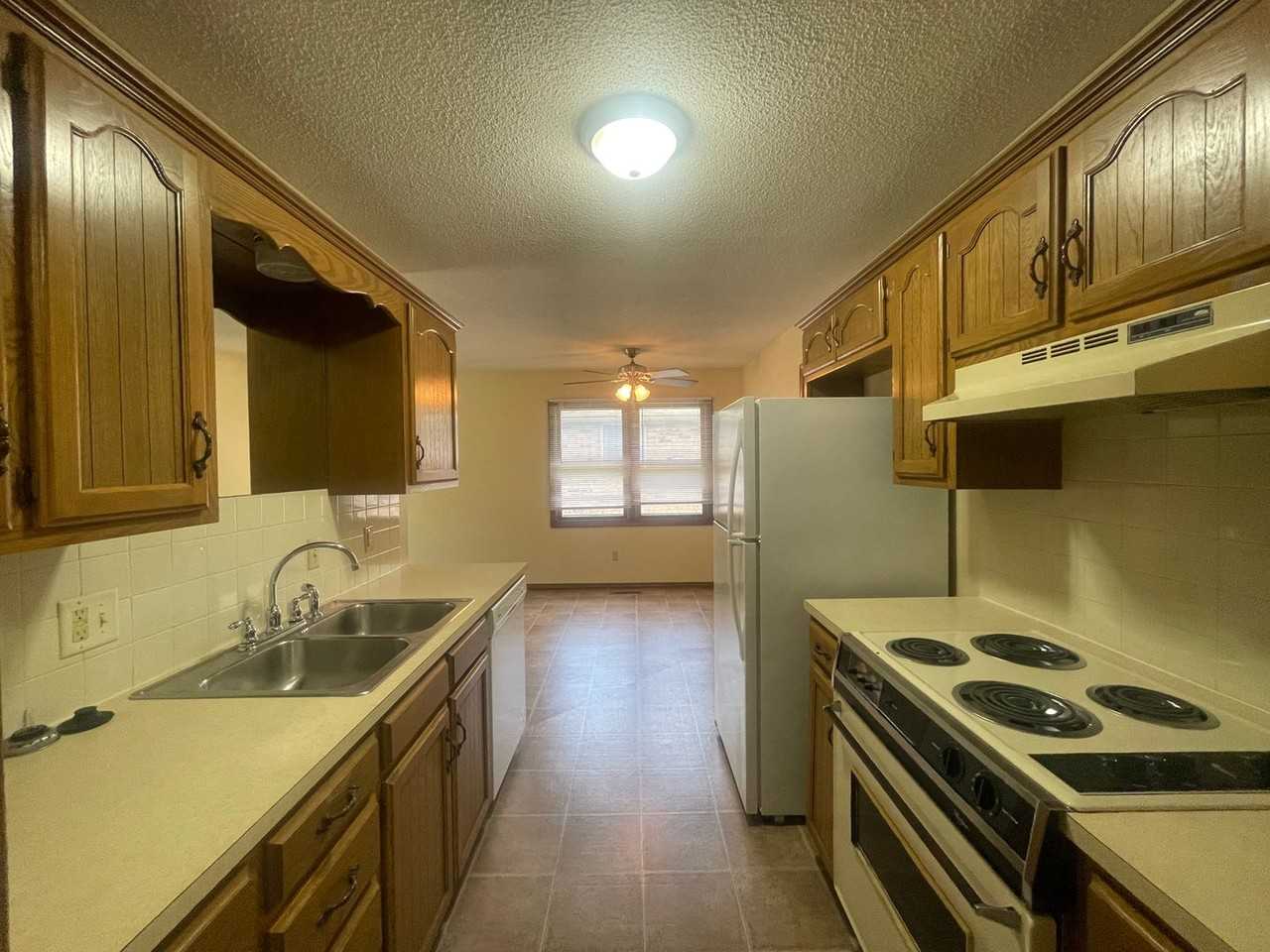 249 S Monte Vista Ave - Photo 5 of 22