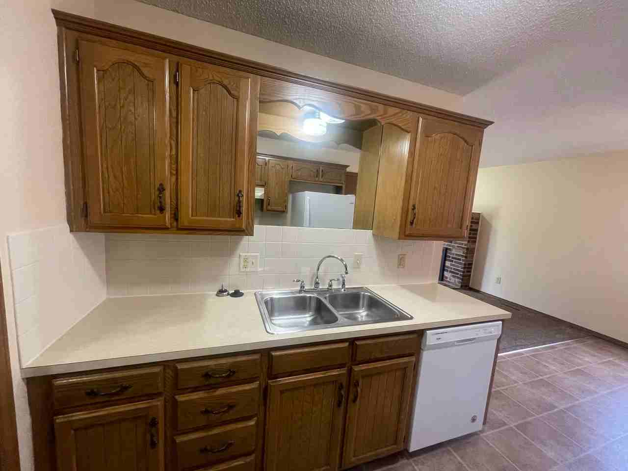 249 S Monte Vista Ave - Photo 6 of 22