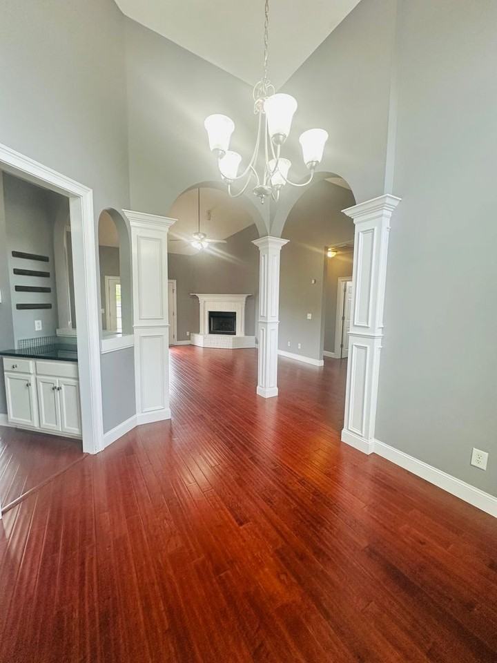 709 Loudon Hill Dr - Photo 6 of 23