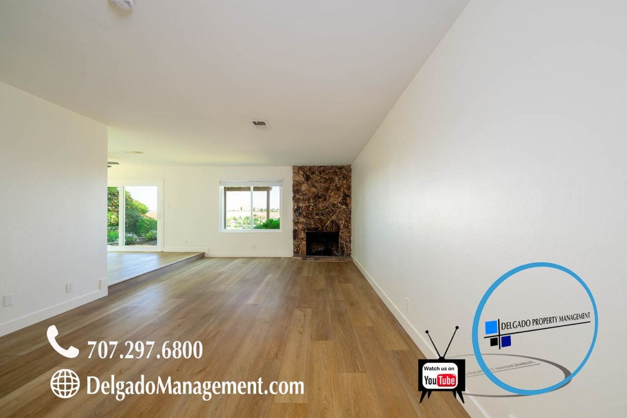 493 Mills Dr - Photo 3 of 33
