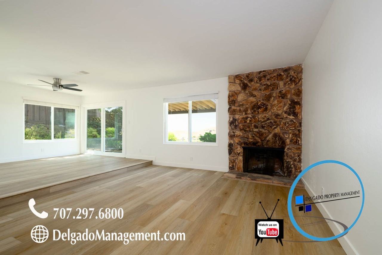 493 Mills Dr - Photo 4 of 33
