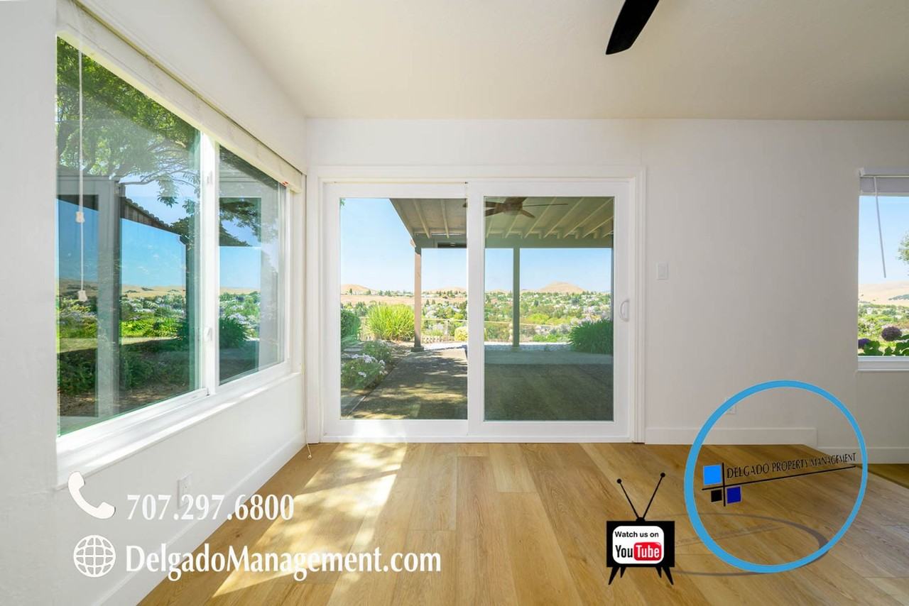493 Mills Dr - Photo 6 of 33