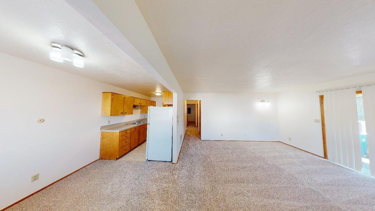 2612 2612 - 2614 SE Francis Street - Photo 5 of 15