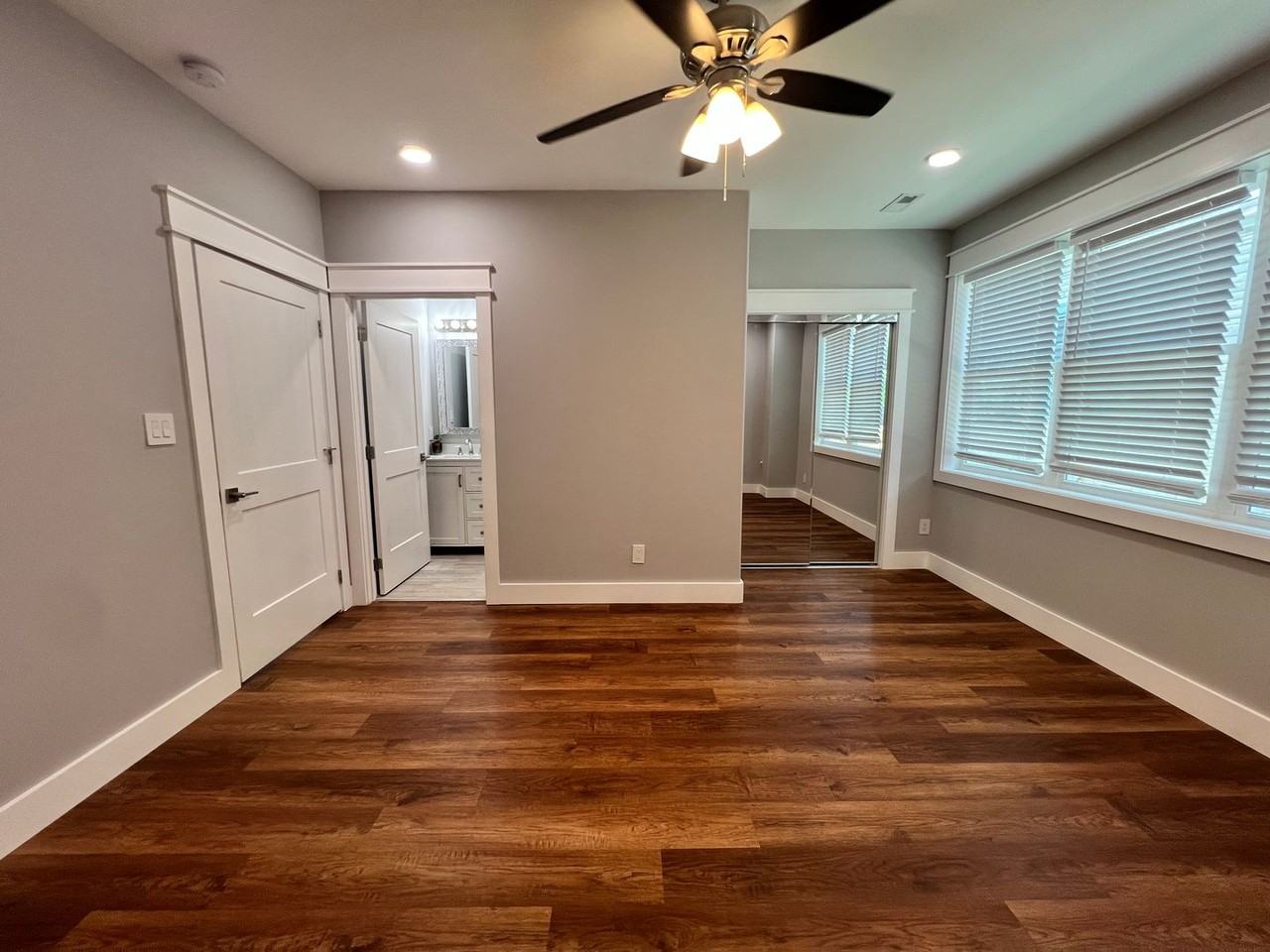 1724 Highland Ave - Photo 5 of 38