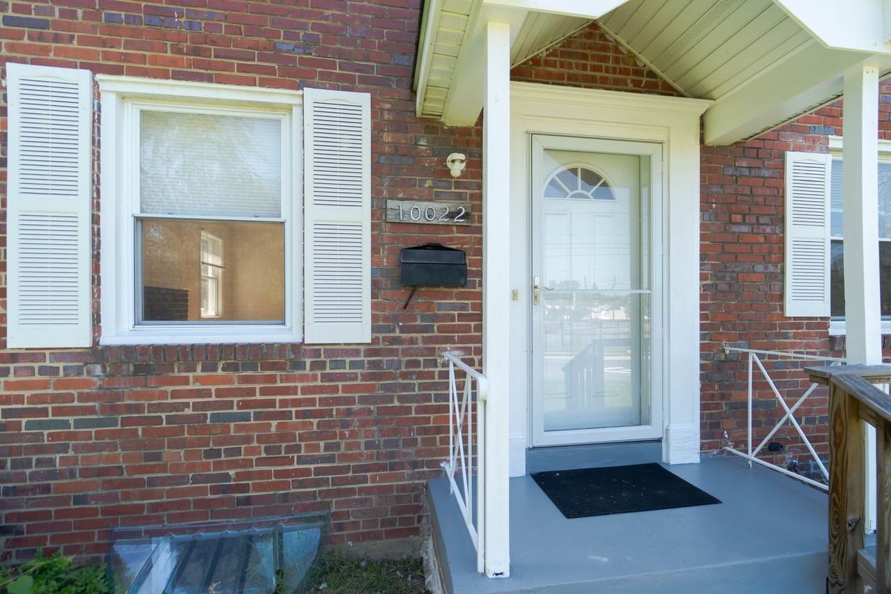 10022 Lorain Ave - Photo 2 of 39