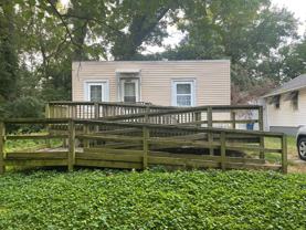 2221 E Adams St - Photo 1 of 1