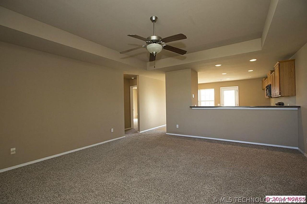 25850 E 90th Pl S - Photo 3 of 15