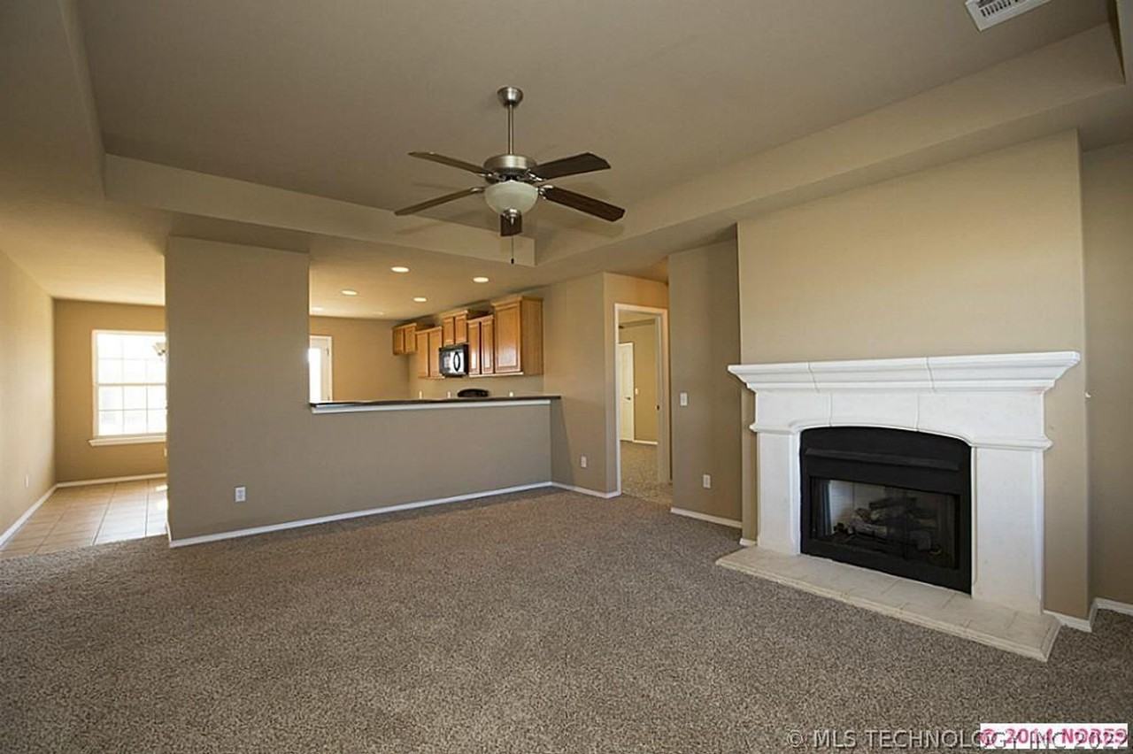 25850 E 90th Pl S - Photo 4 of 15
