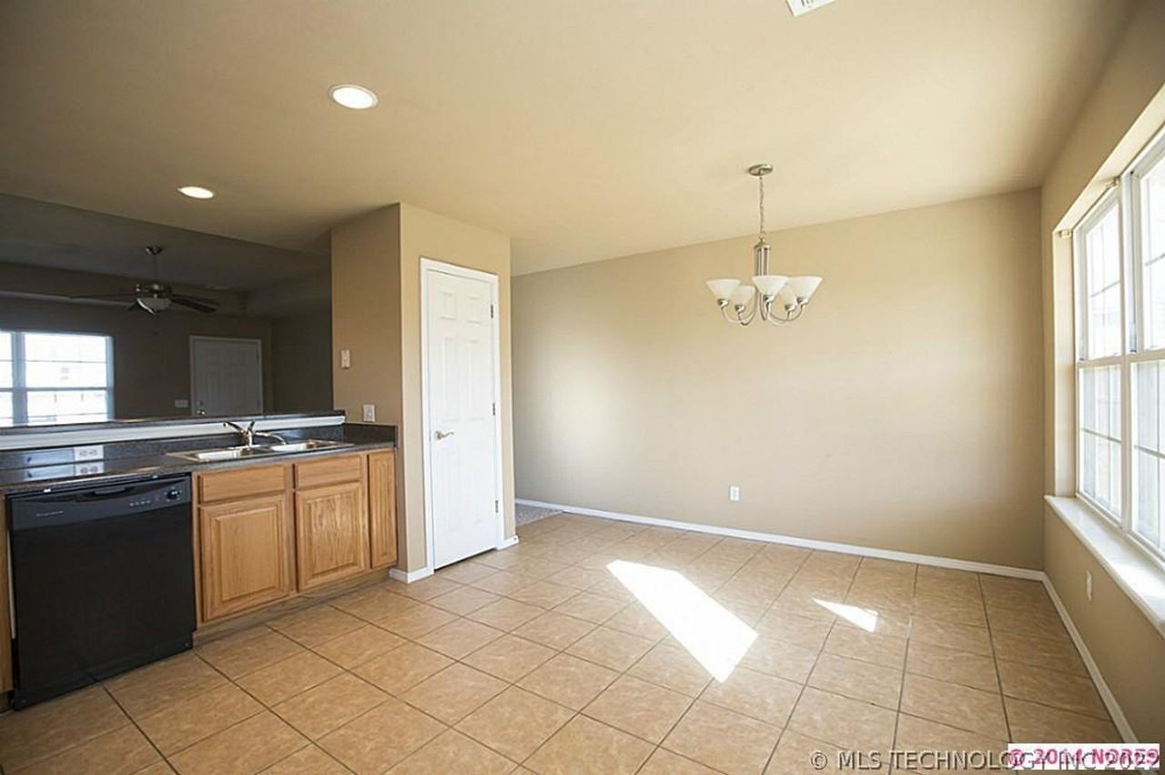 25850 E 90th Pl S - Photo 5 of 15
