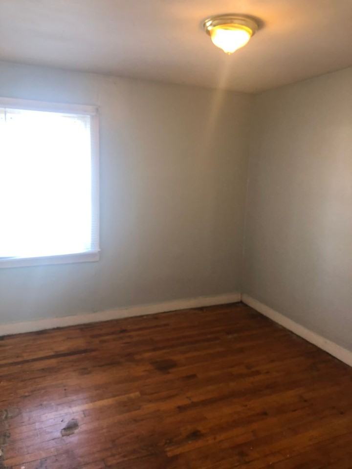 220 Brown Pl - Photo 2 of 8