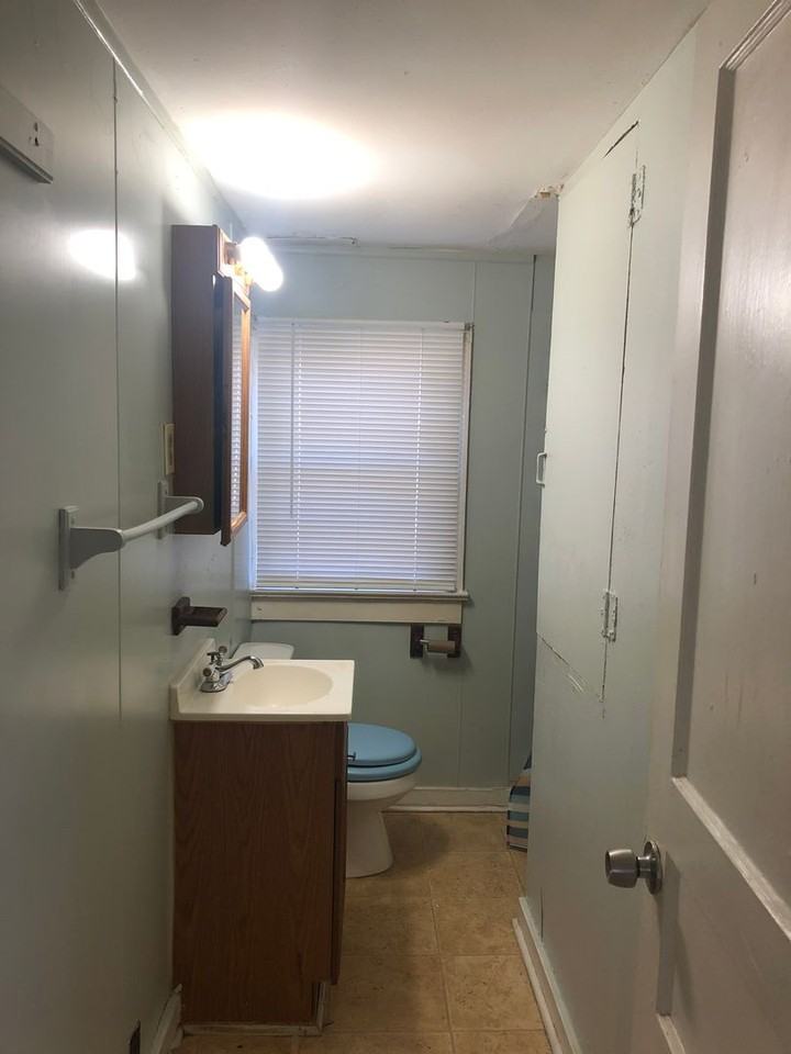 220 Brown Pl - Photo 7 of 8