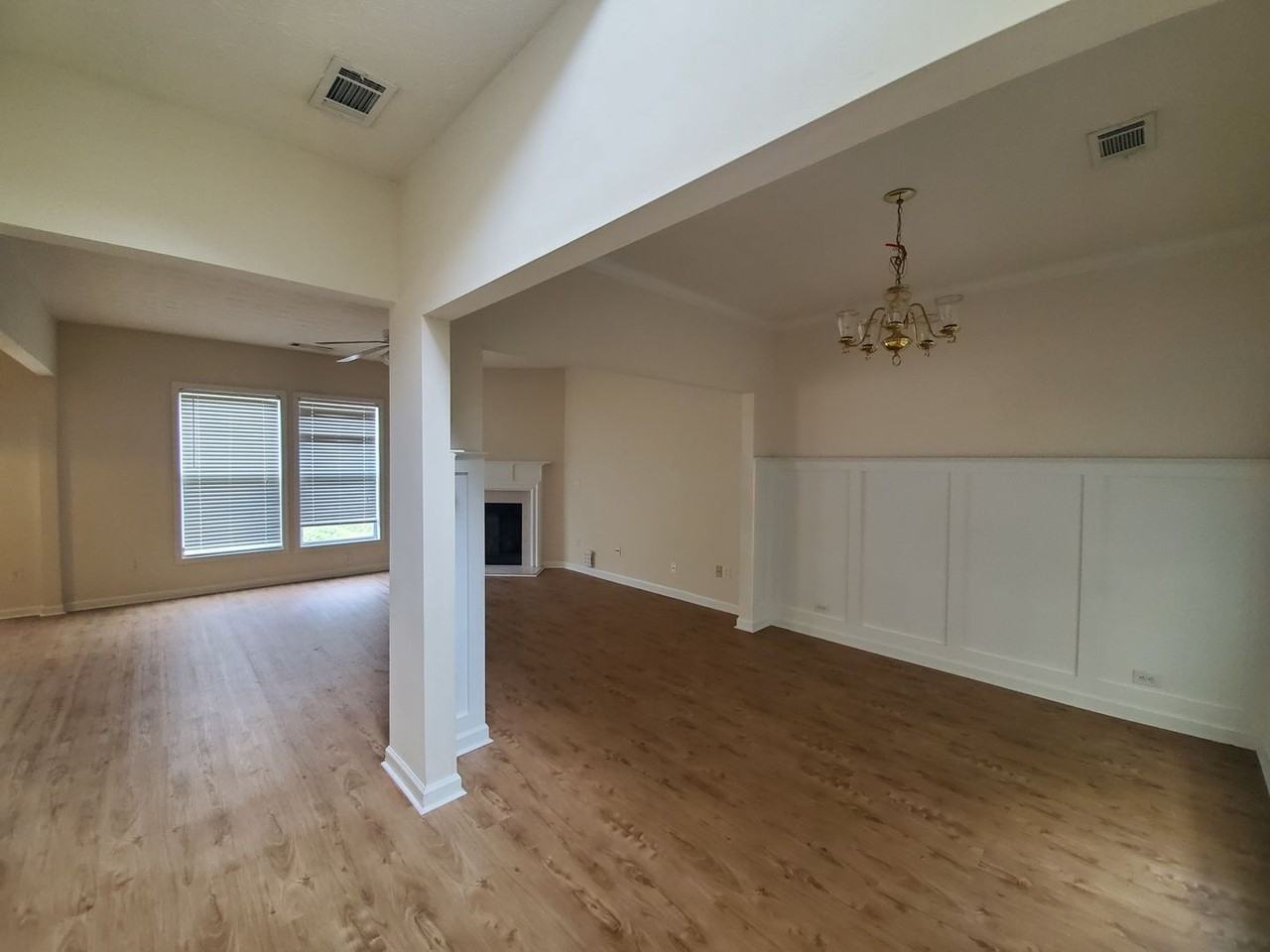 1592 Thornwick Trce - Photo 3 of 20