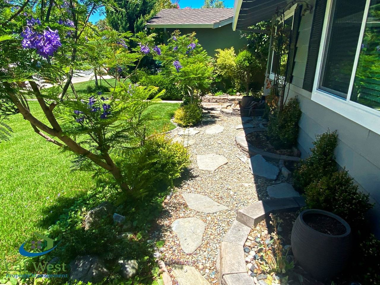 4346 Glenmont Dr - Photo 3 of 32