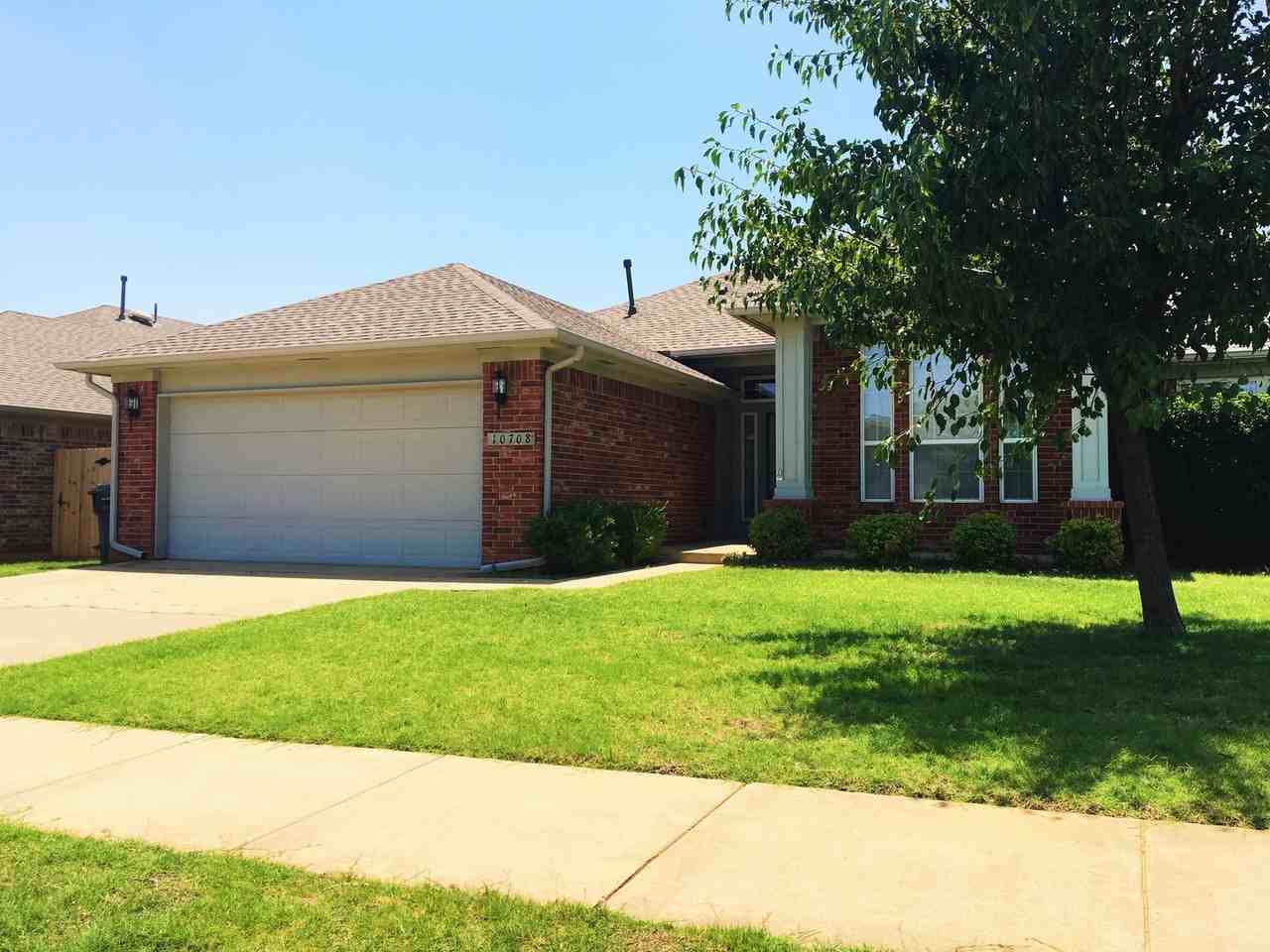 10708 Northwest 32nd Street - Photo 2 of 21