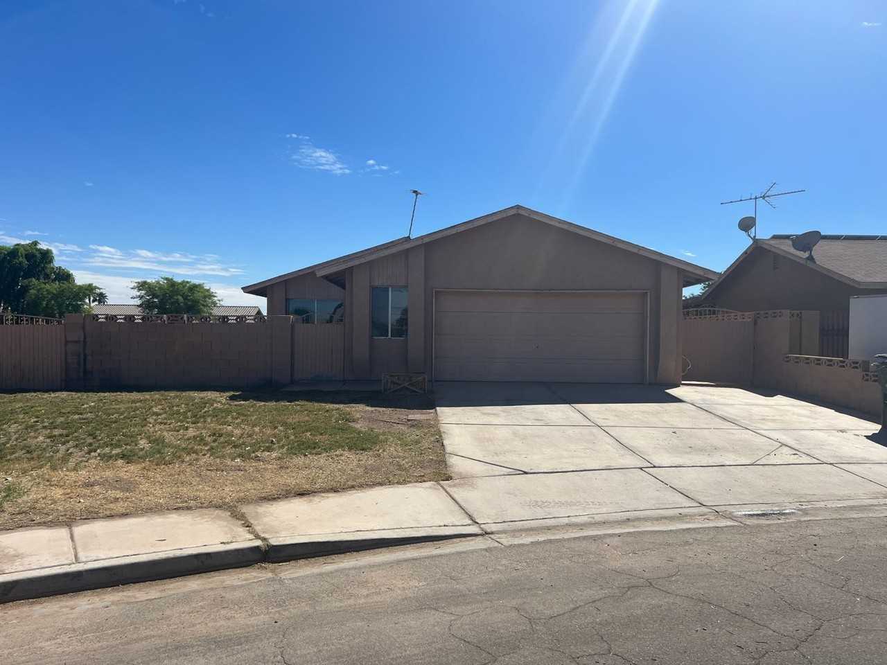 4603 W 21st Ln - Photo 2 of 27