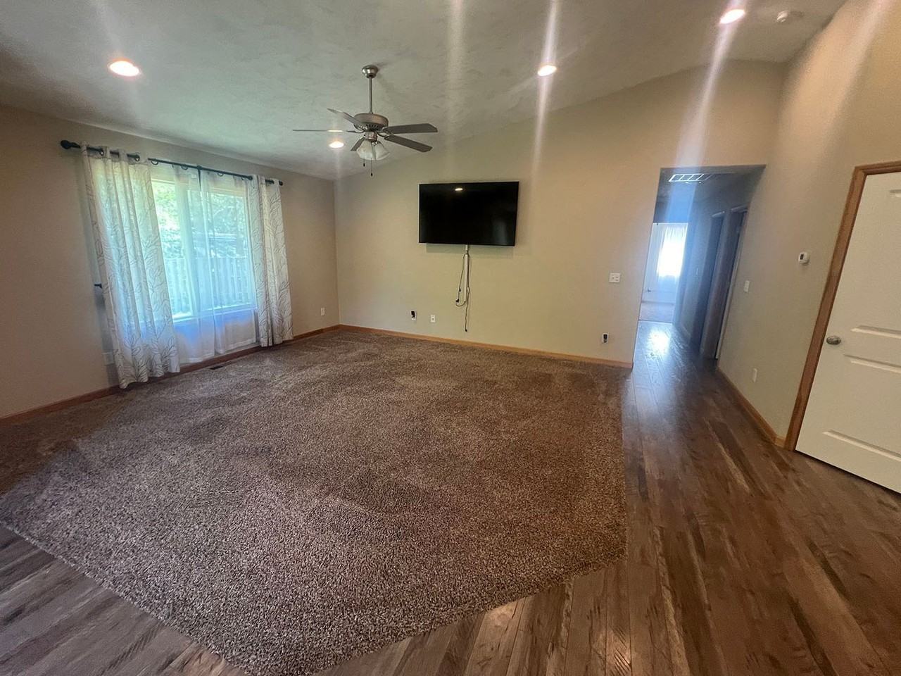 1770 Pacific Ridge Ln - Photo 3 of 23