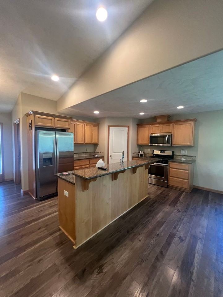 1770 Pacific Ridge Ln - Photo 5 of 23