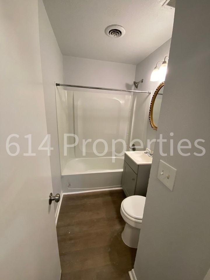 4960 N Trenton Ave - Photo 4 of 5