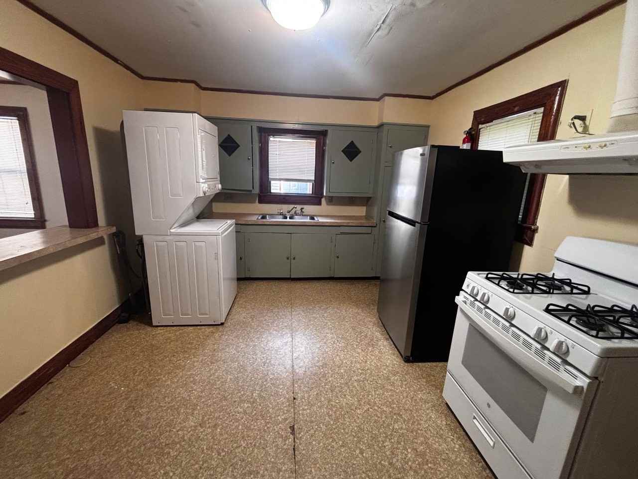 136 Tissington St - Photo 5 of 11