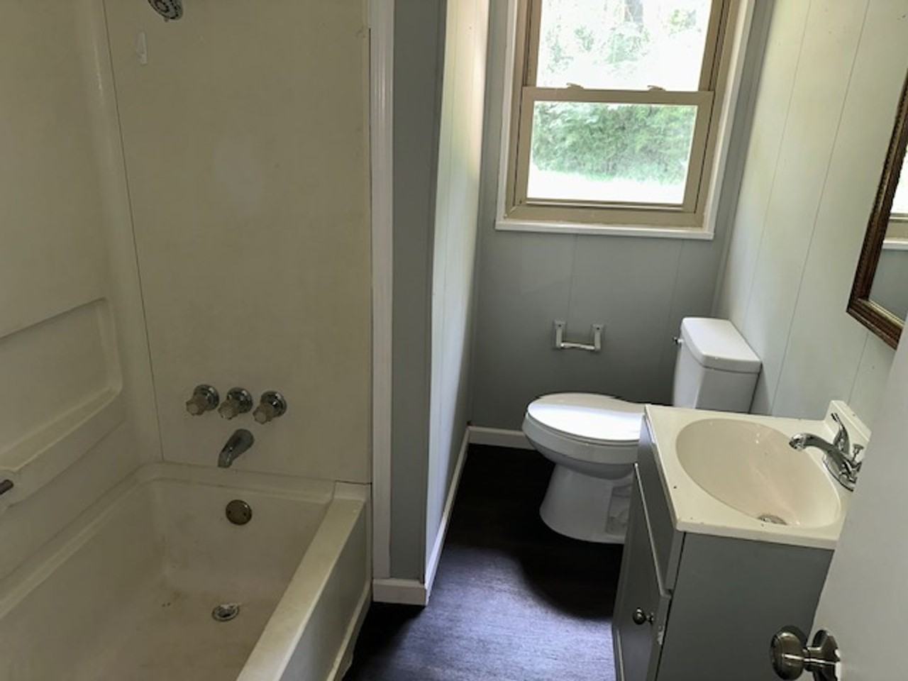 3217 Corey Dr - Photo 3 of 7