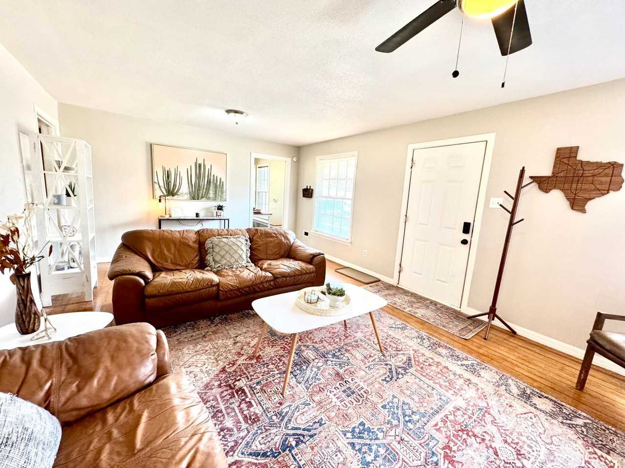 2212 27th Street - Photo 6 of 22