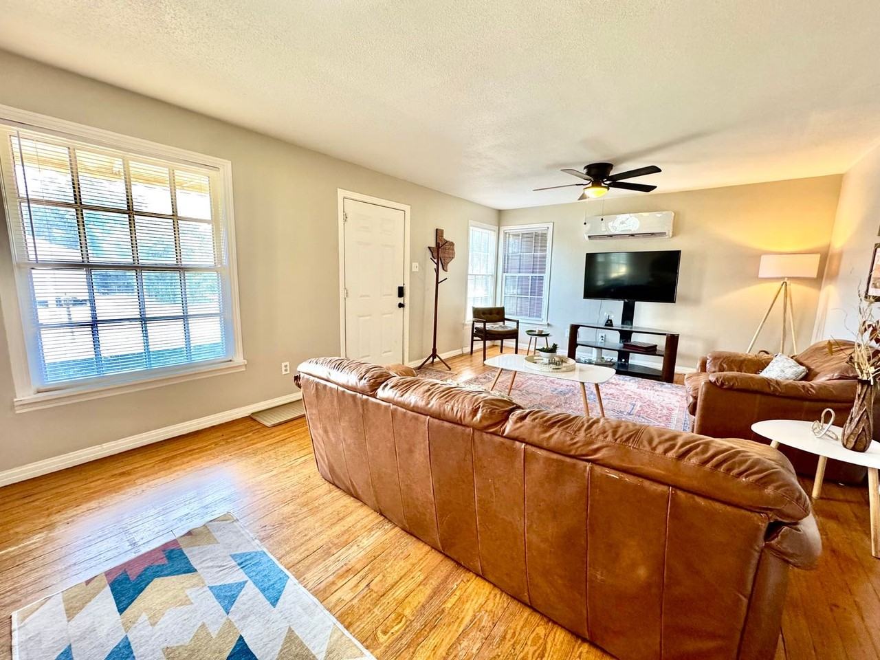 2212 27th Street - Photo 7 of 22