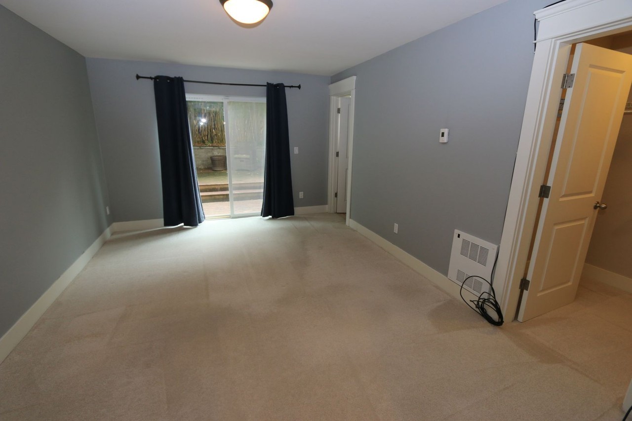 3808 Ashworth Ave N - Photo 4 of 19