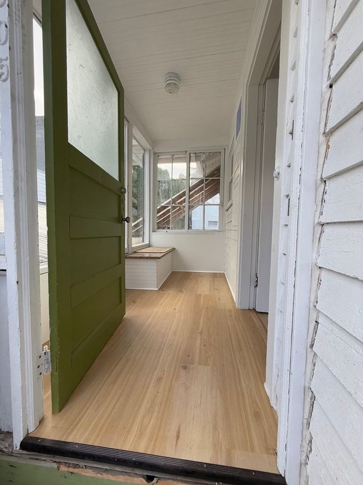 4505 1st Ave Ne - Photo 5 of 31