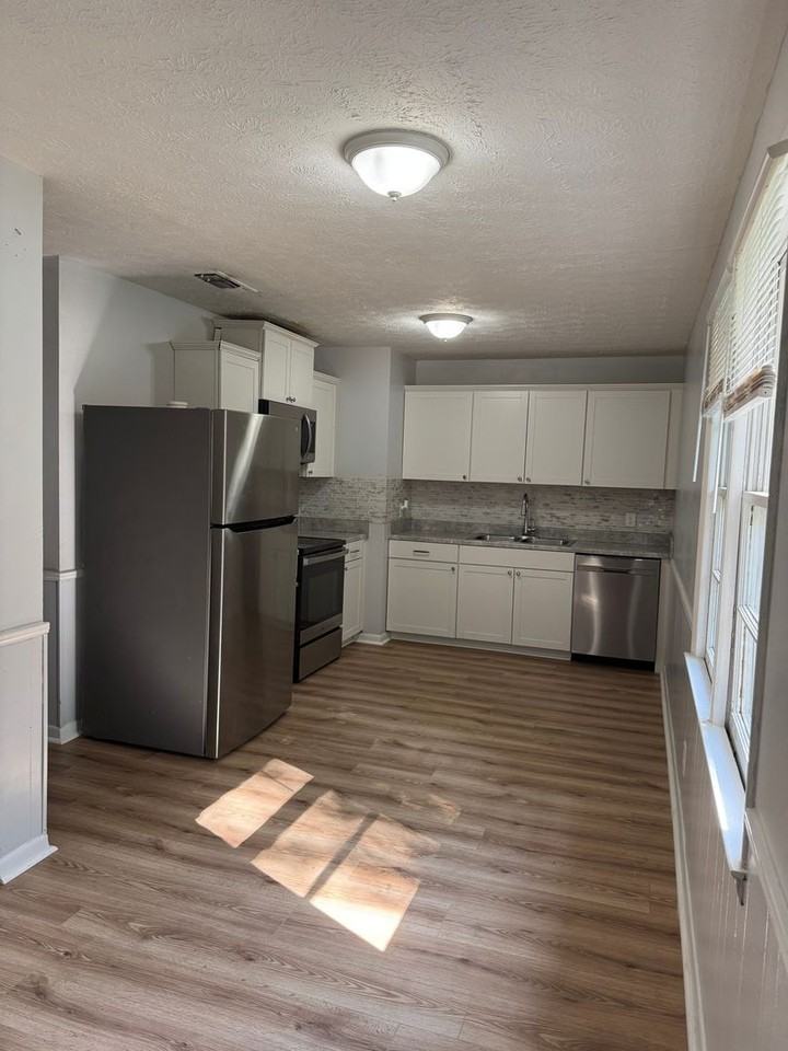 3931 Hartness St - Photo 6 of 13