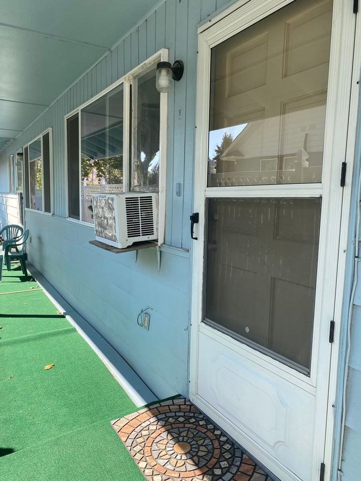 129 E Allen Ave - Photo 3 of 14