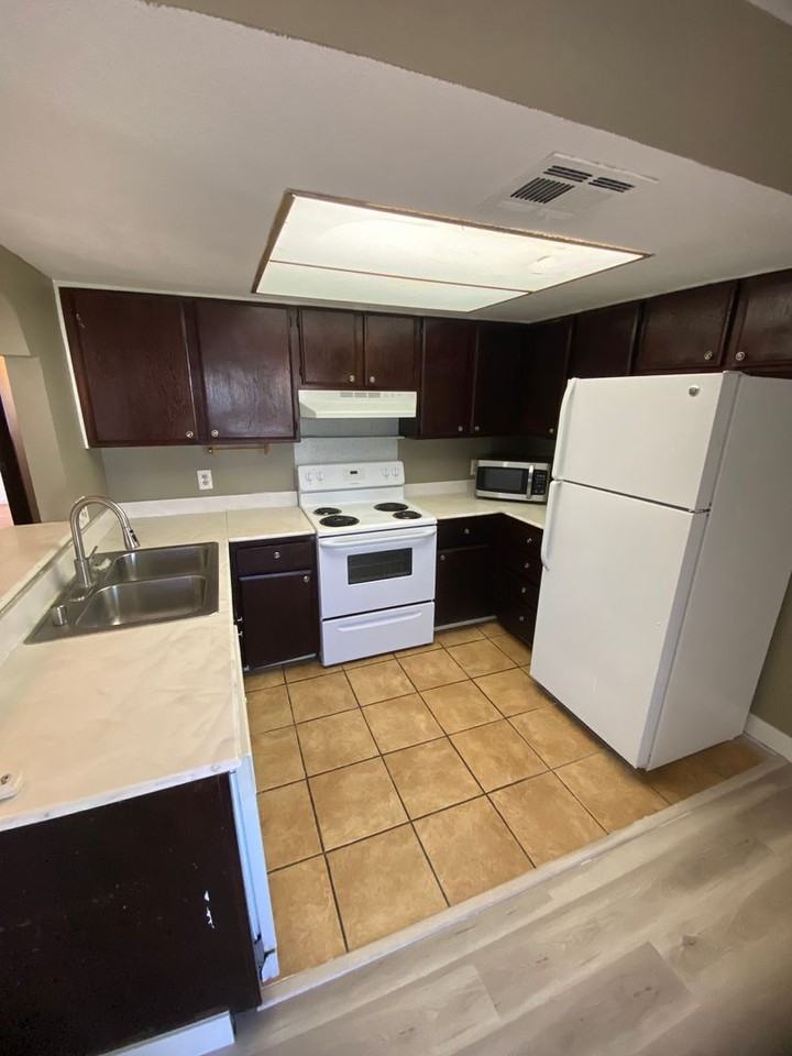 4706 Obannon Dr #A - Photo 6 of 19
