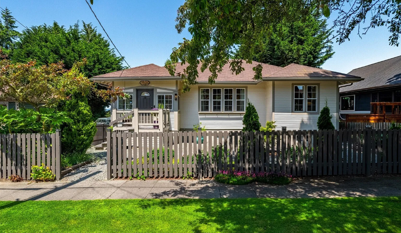 115 E Highland Ave - Photo 2 of 31