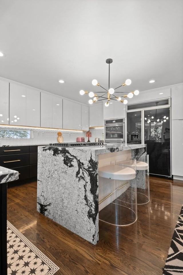 2062 Hyacinth Rd - Photo 7 of 36