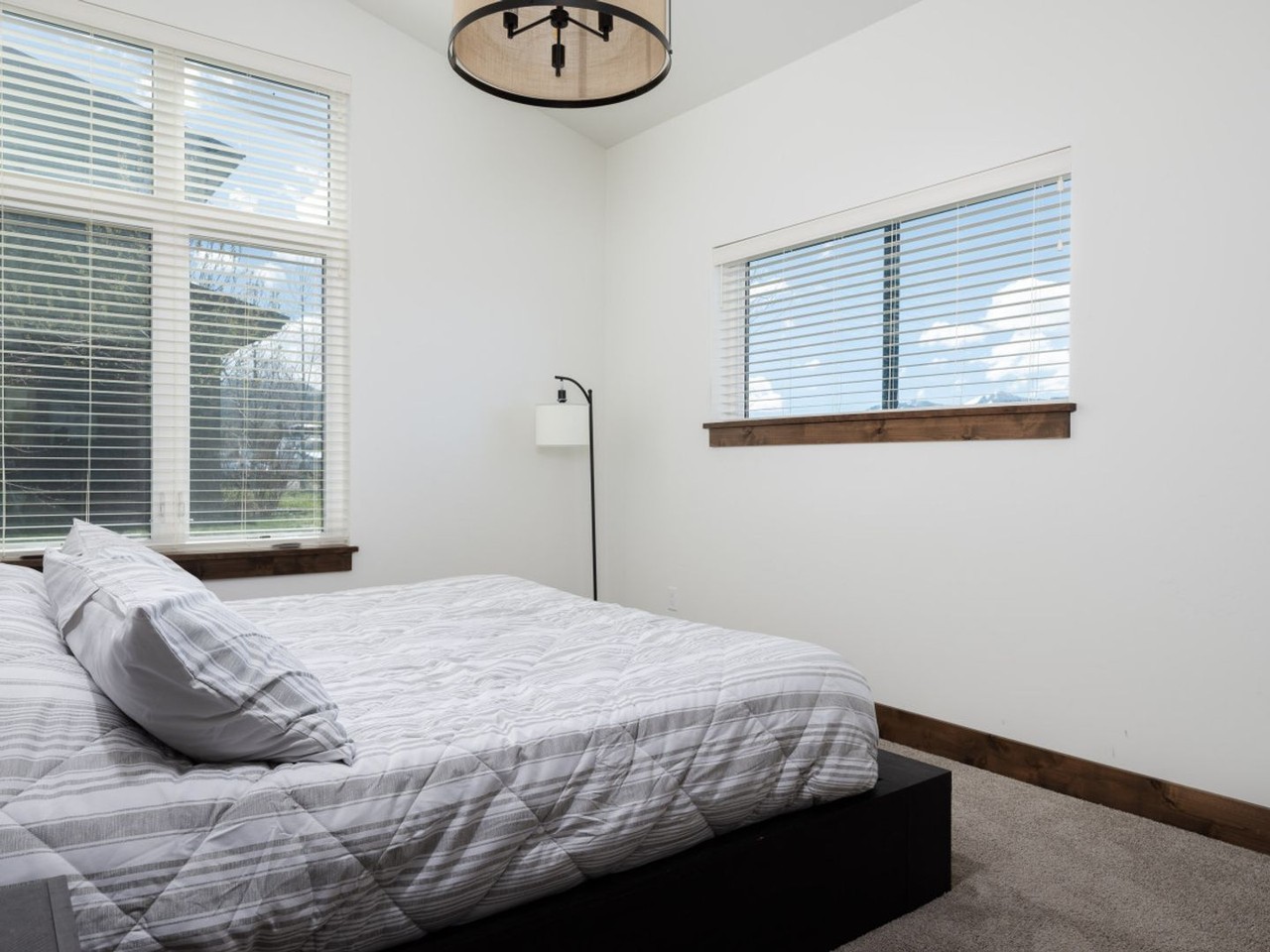 8549 S Caribou Ct - Photo 6 of 14