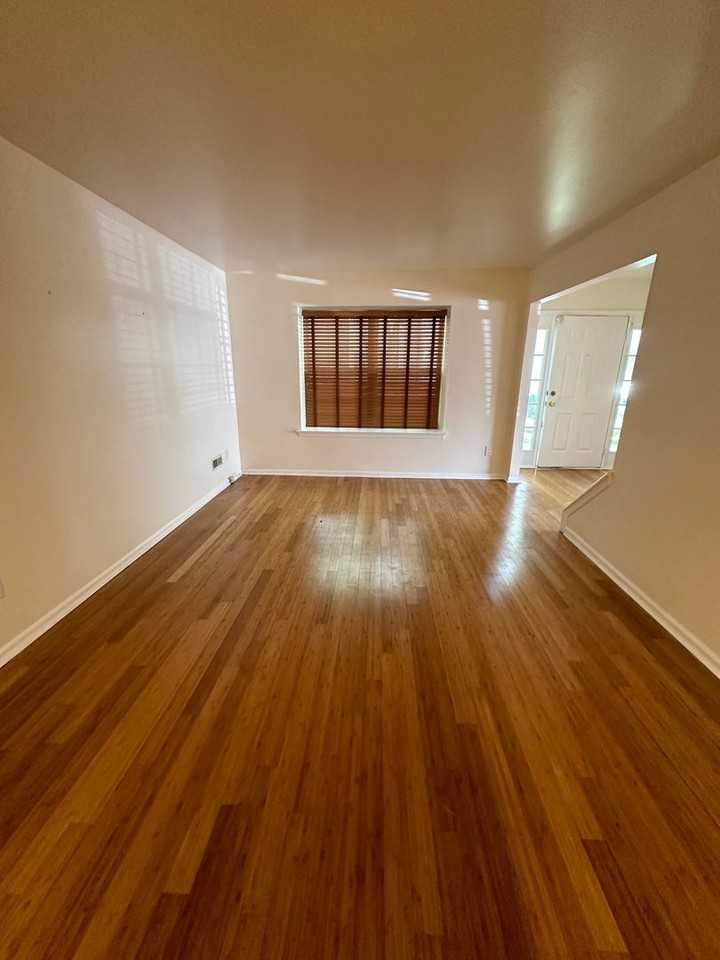 5102 Essex Ln - Photo 6 of 19