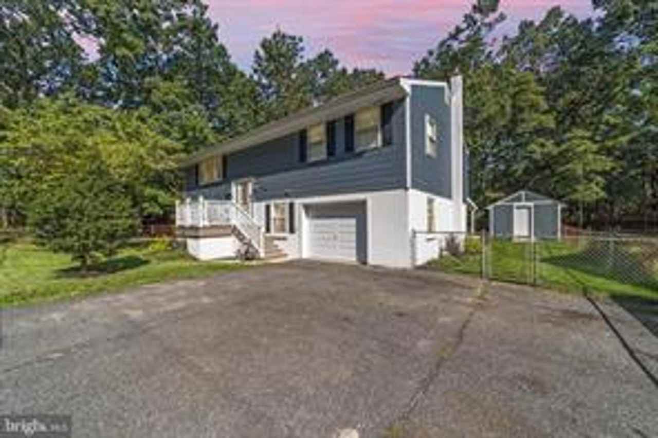 258 Pemberton Blvd - Photo 2 of 12