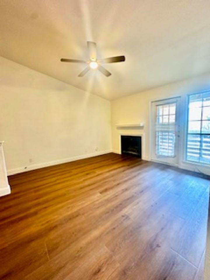 3609 W Northgate Dr - Photo 2 of 17