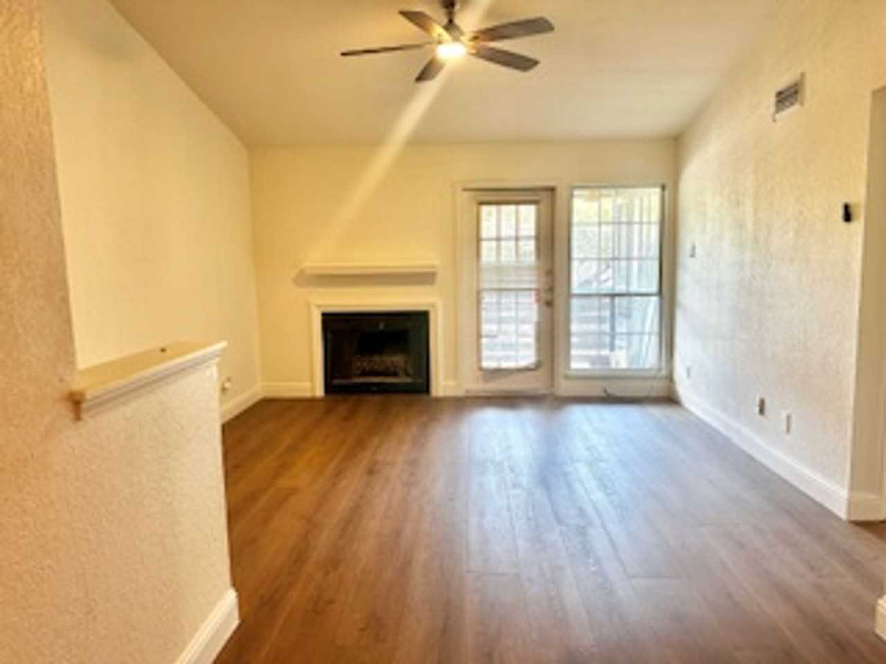 3609 W Northgate Dr - Photo 3 of 17