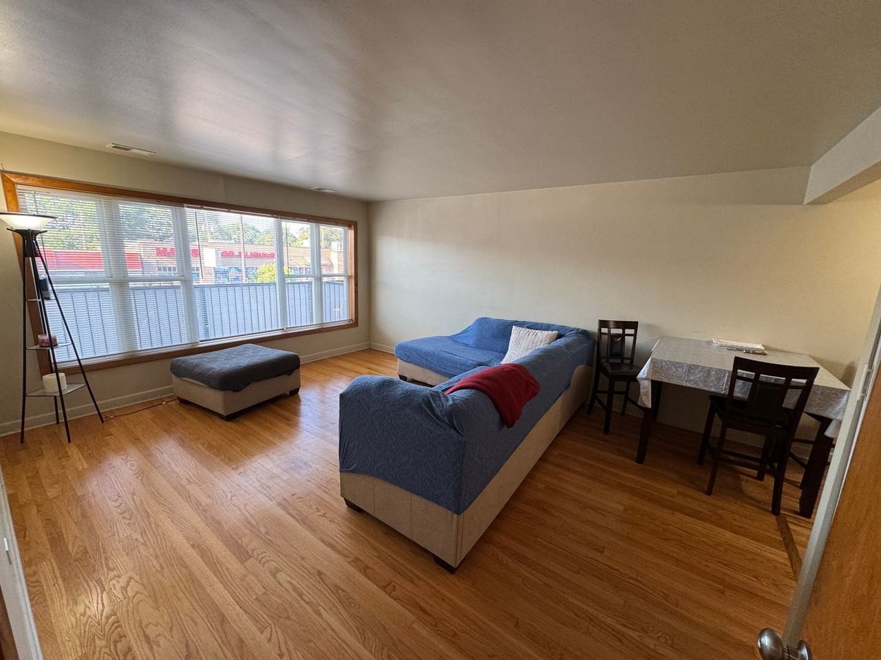 6215 W Belmont Ave - Photo 6 of 20