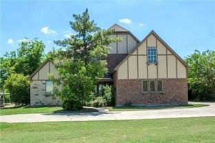 3547 S Hills Ave - Photo 1 of 1