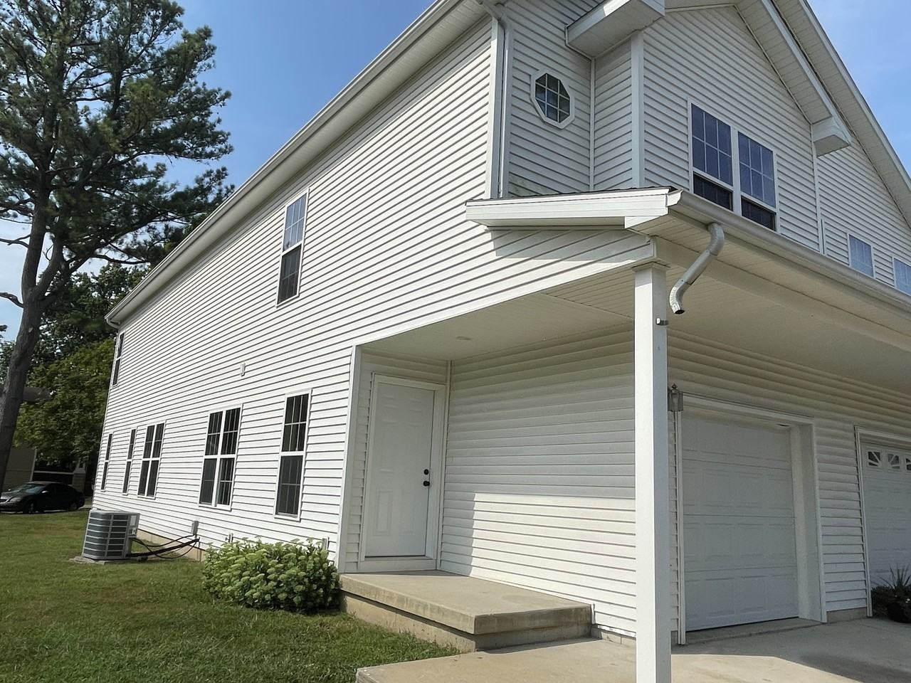 528 E Lebanon St #NA - Photo 2 of 13