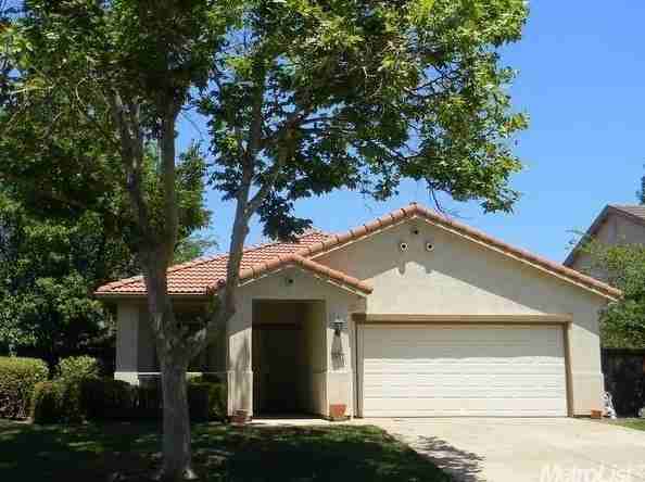 3032 Crestwood Way - Photo 2 of 7