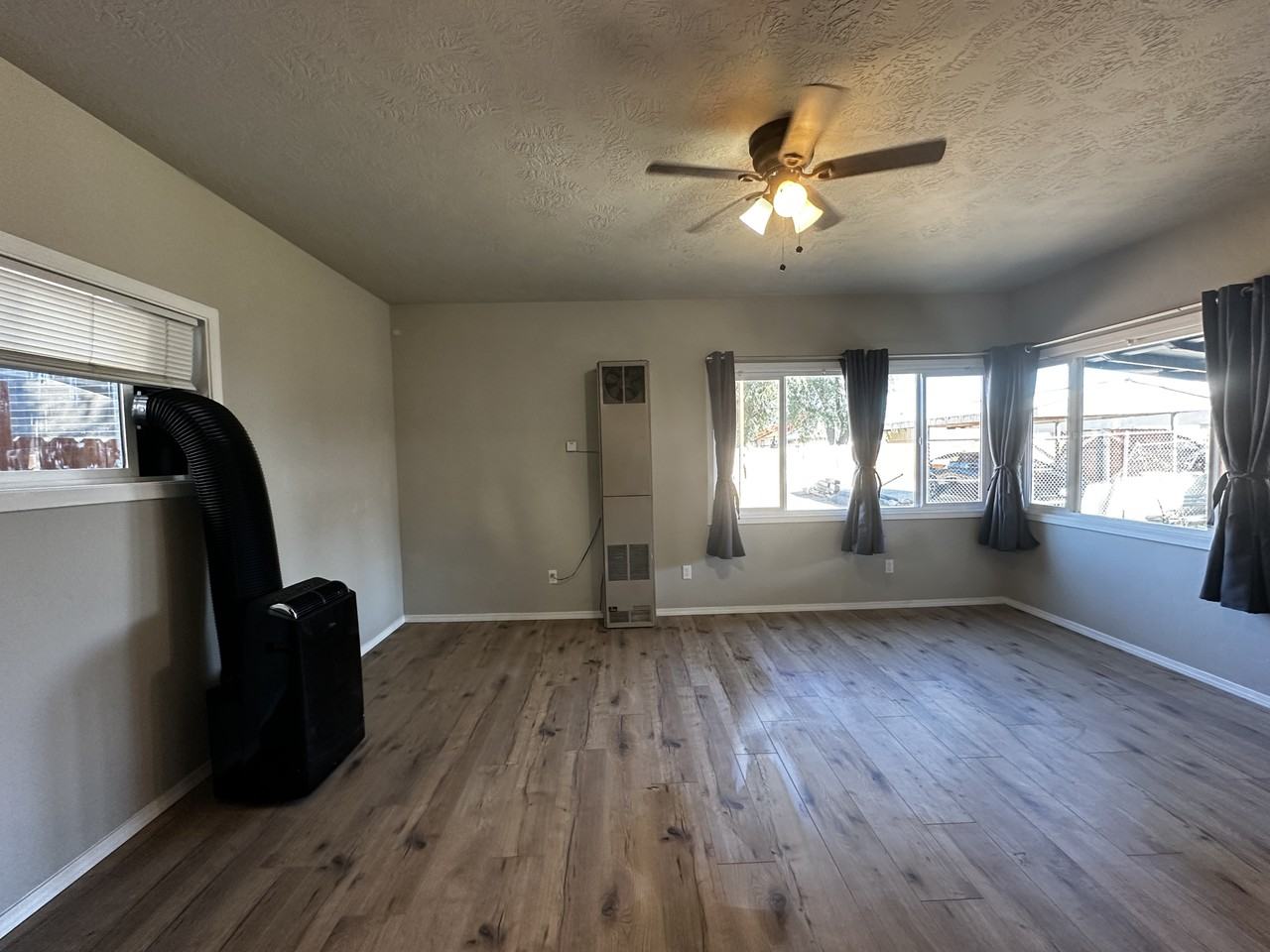 254 Sw 7th St - Photo 7 of 24