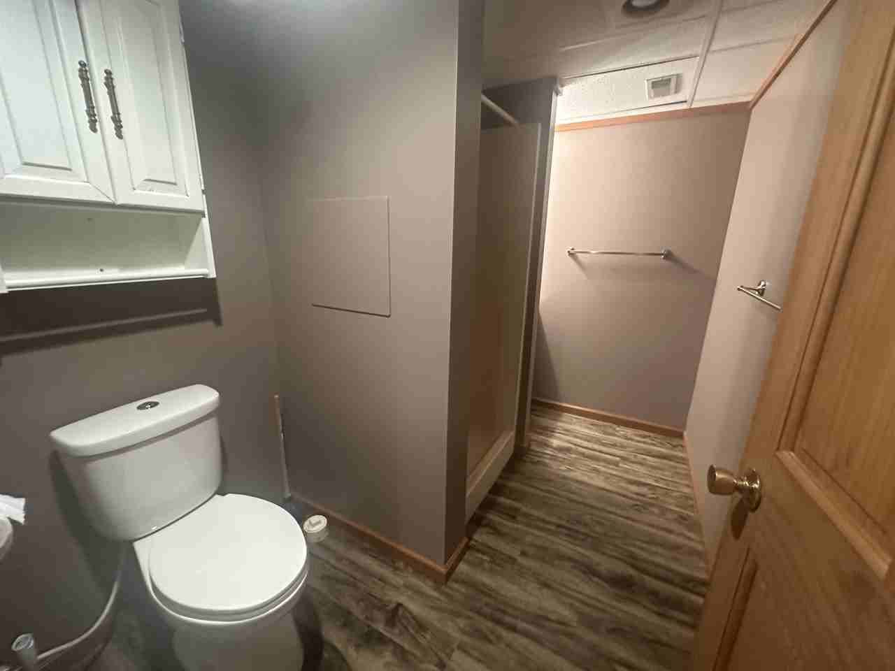 606 Wyoming Ave - Photo 3 of 19