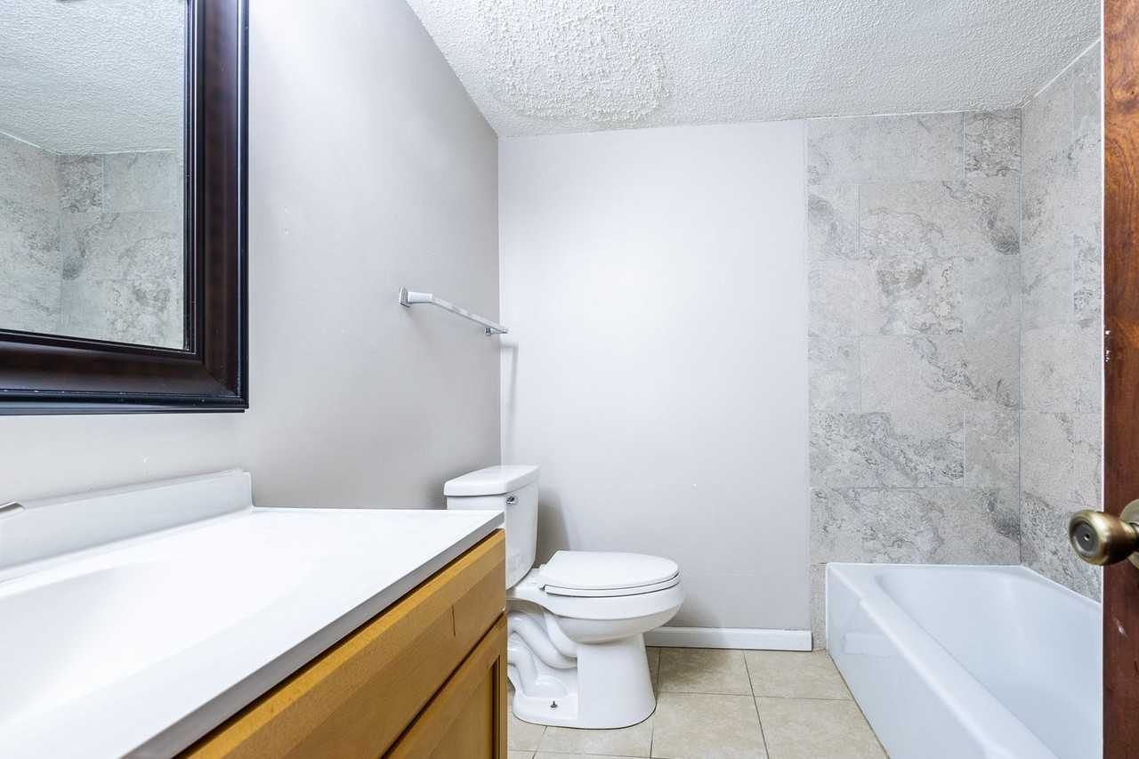 46th Street Apartments - Photo 5 of 10