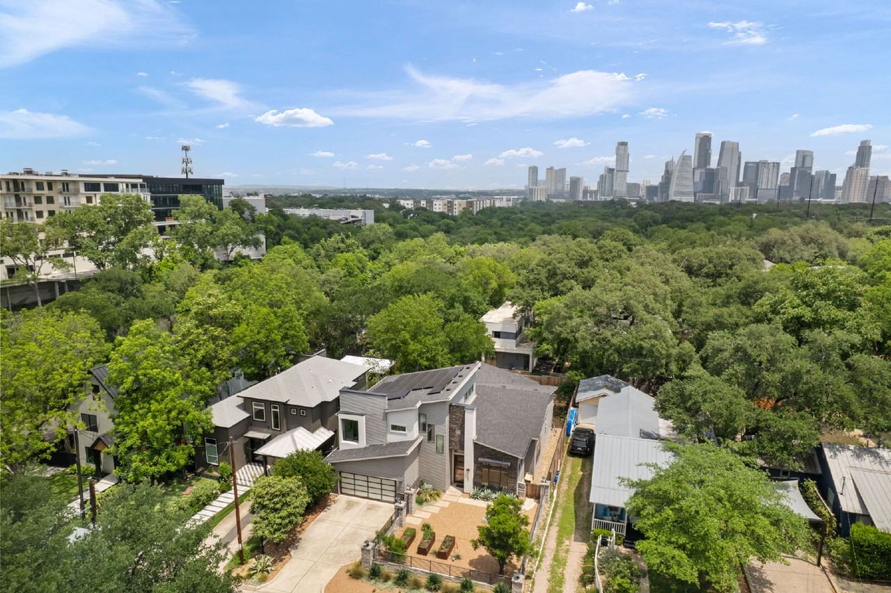 1102 W Monroe St - Photo 4 of 50