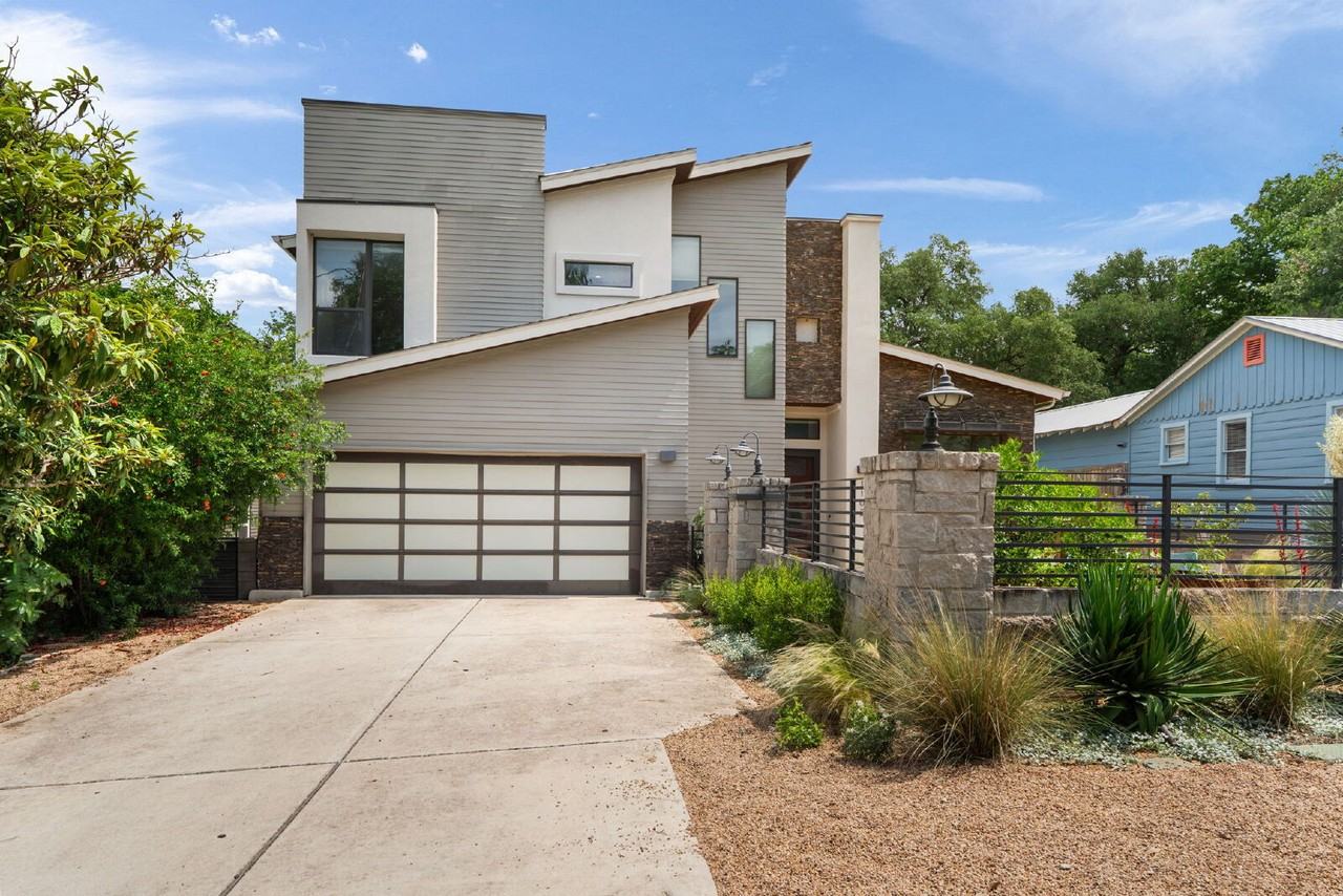 1102 W Monroe St - Photo 5 of 50