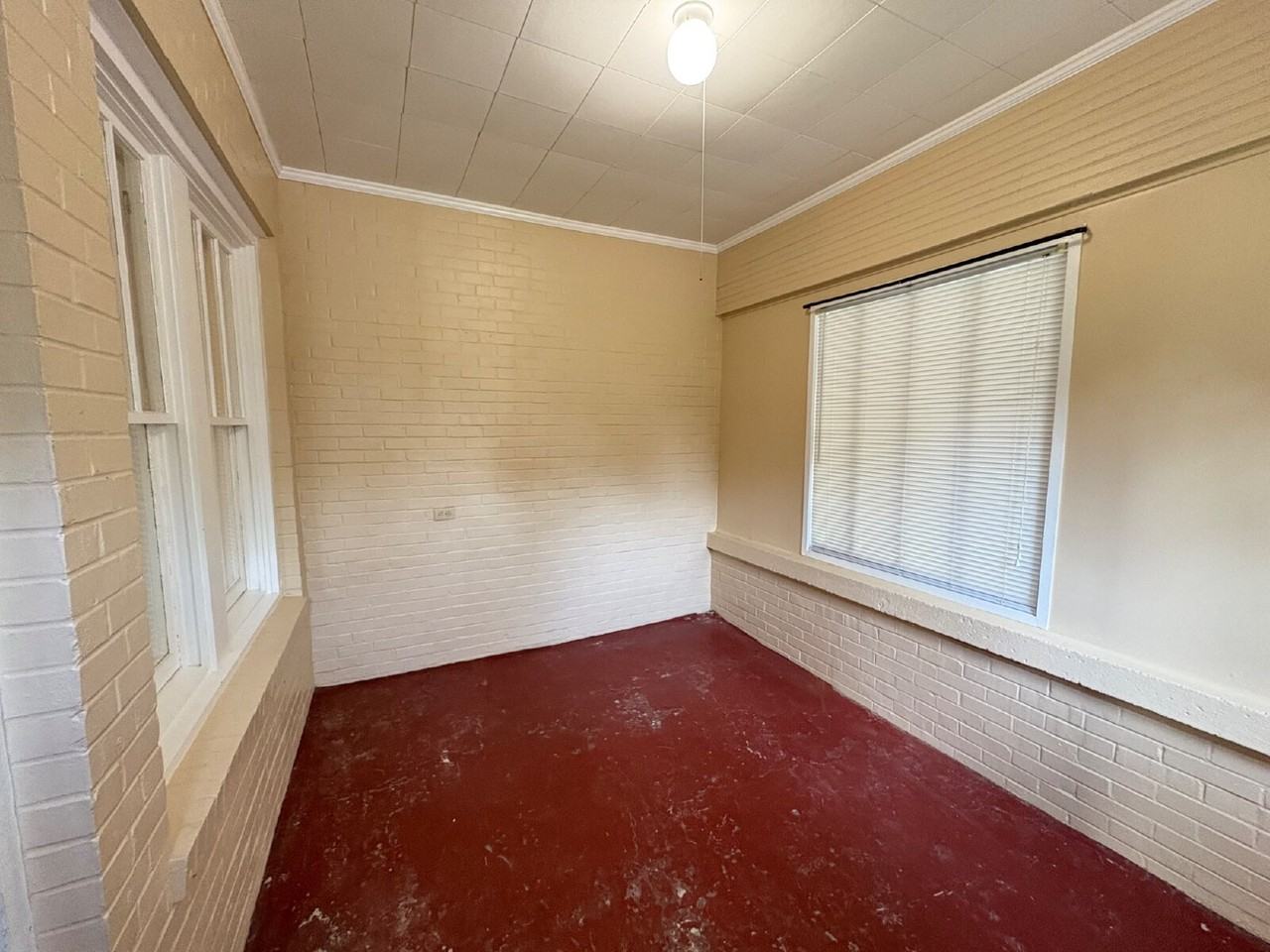 239 E Main St - Photo 3 of 12