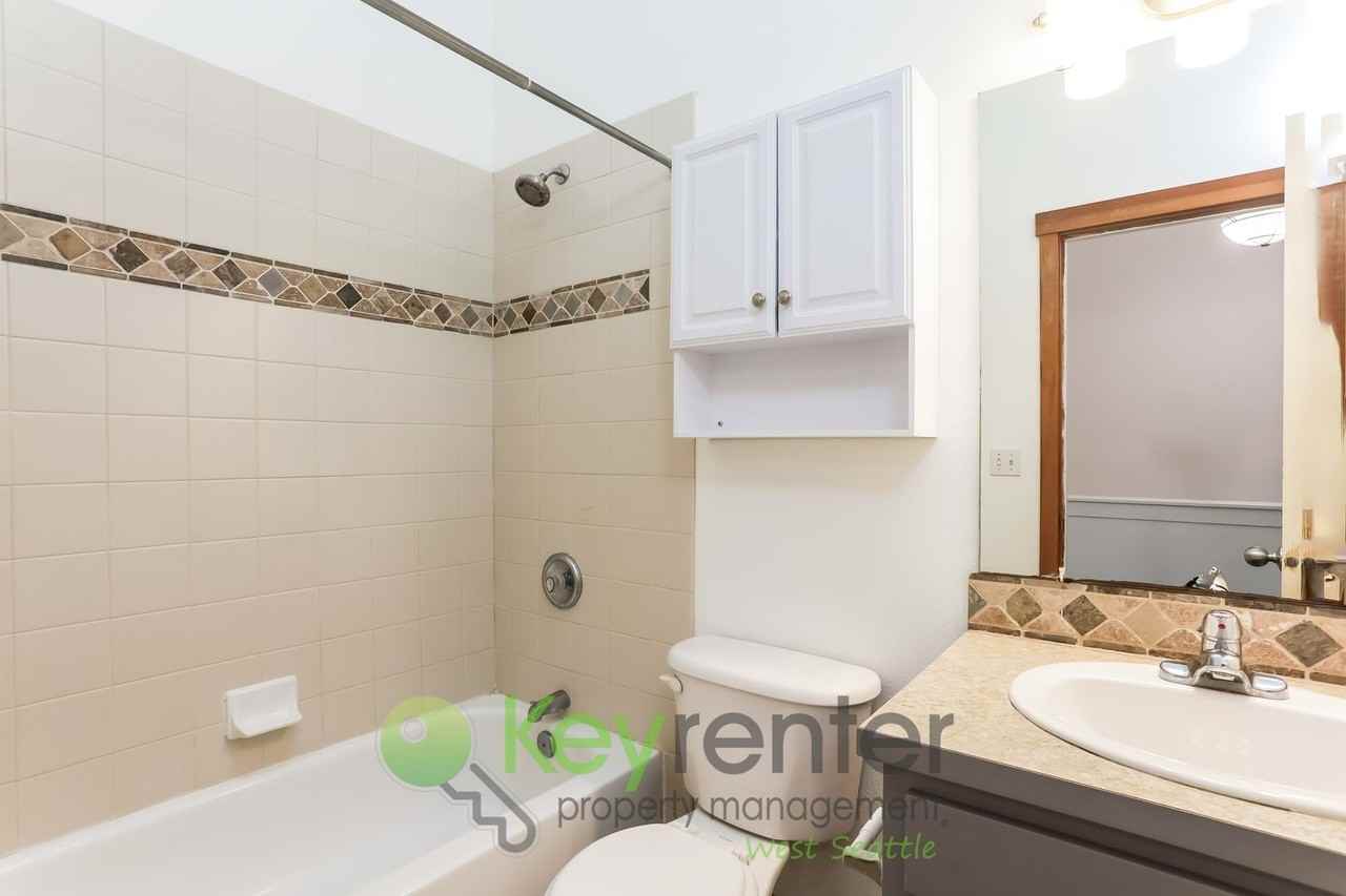 8450B 25th Ave Sw - Photo 3 of 22