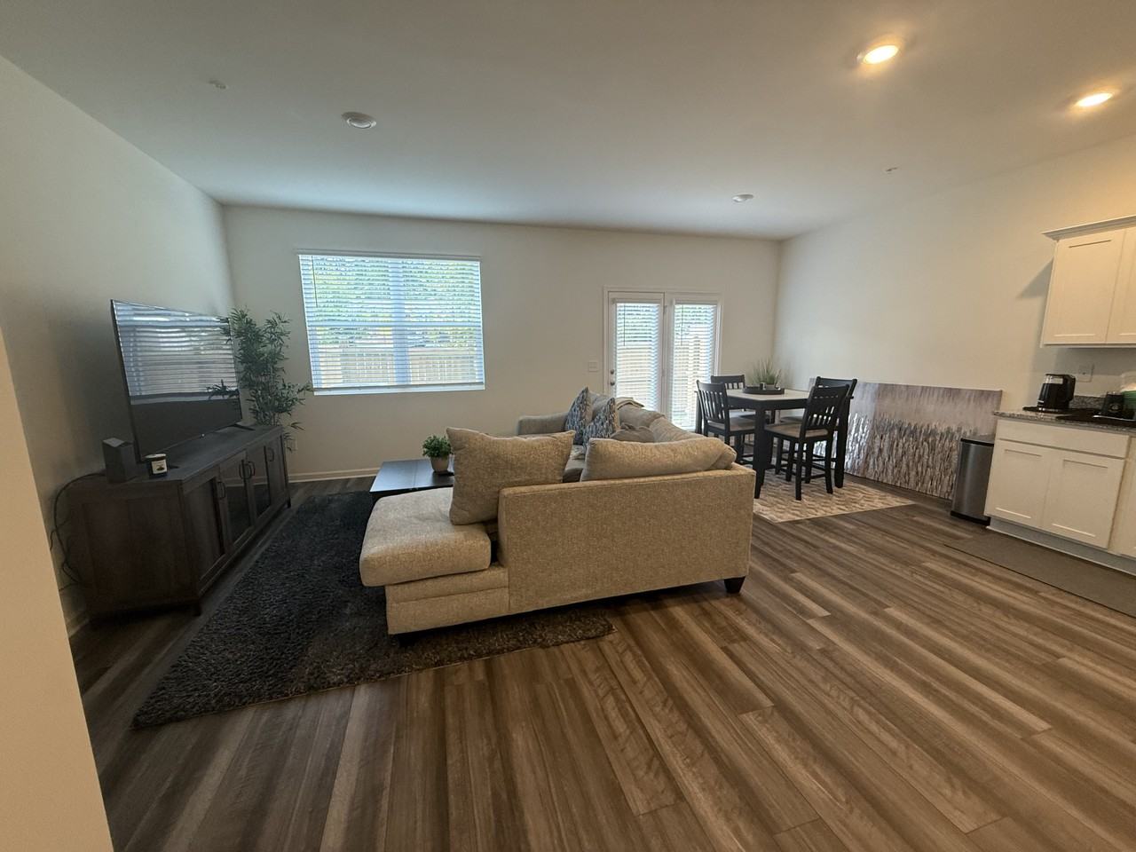 2003 Ayla Dr #NA - Photo 4 of 20